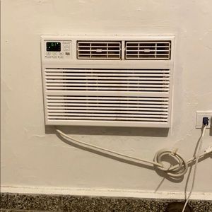 Meet your Posher, Aysha